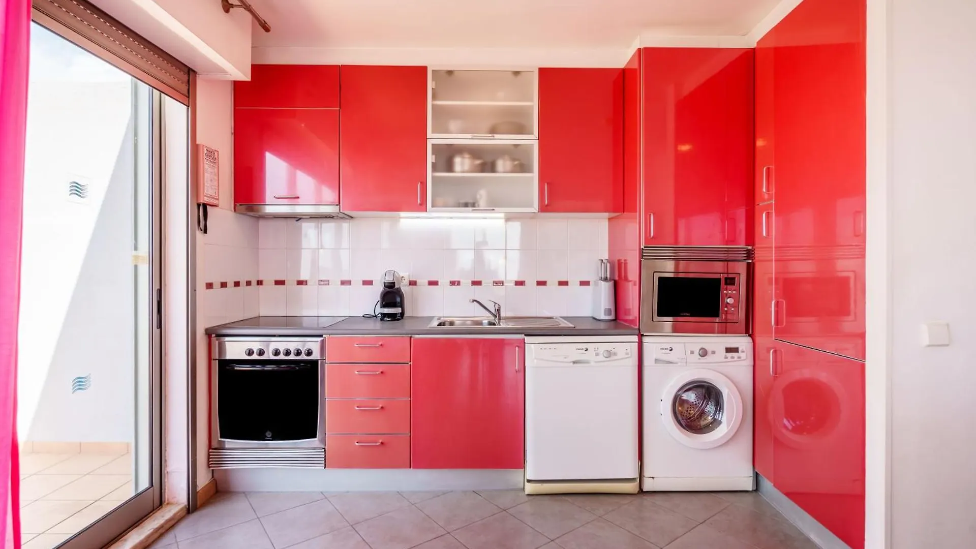 Spectacular 2 Bed Apartment, Huge Terrace And Sea View Portimão Apartmán