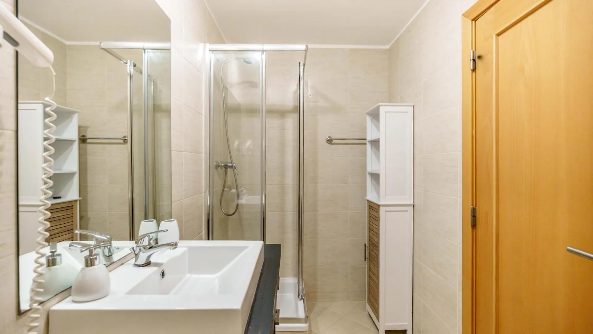 Spectacular 2 Bed Apartment, Huge Terrace And Sea View Portimão 0*,
