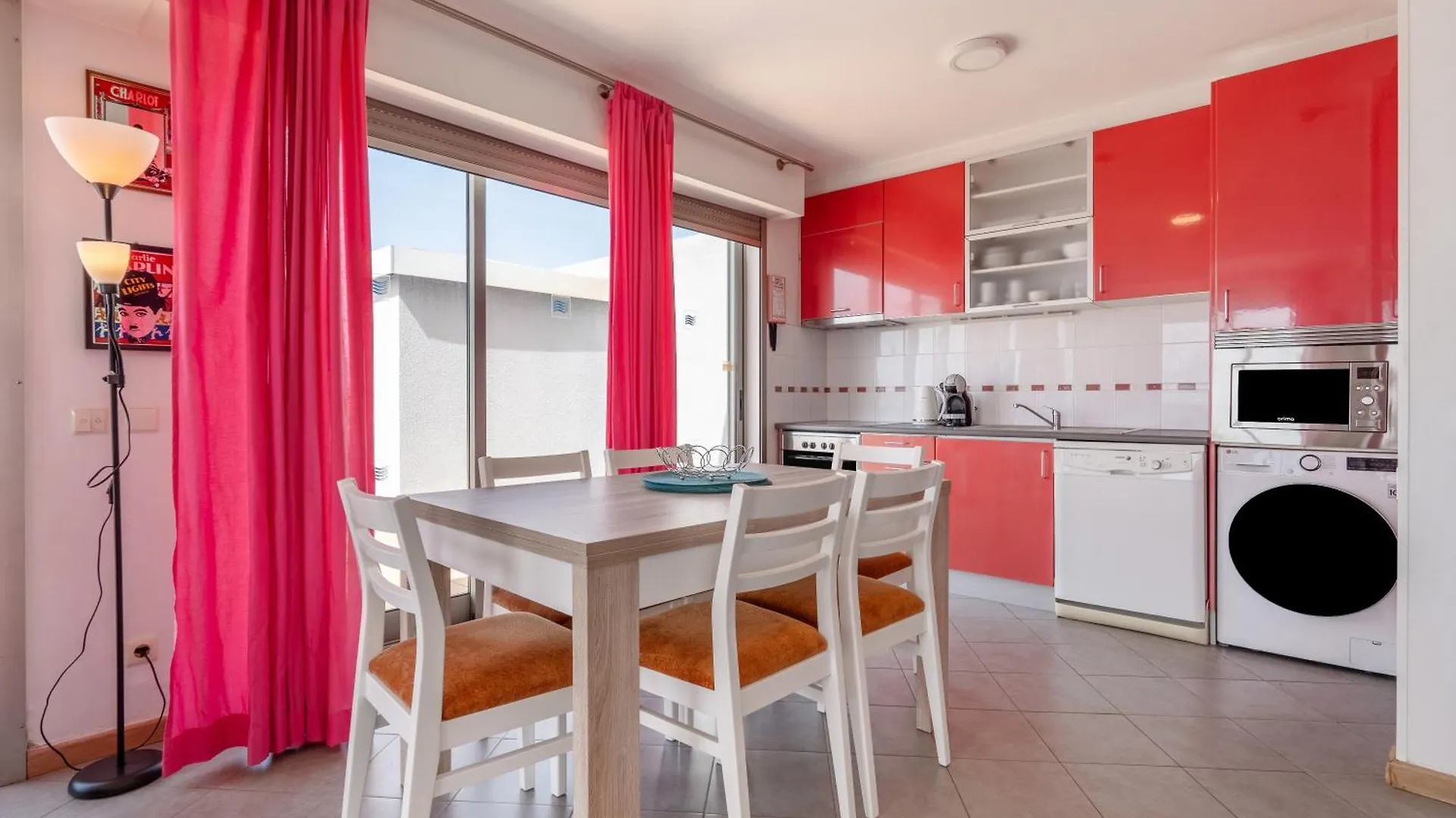 Spectacular 2 Bed Apartment, Huge Terrace And Sea View Portimão