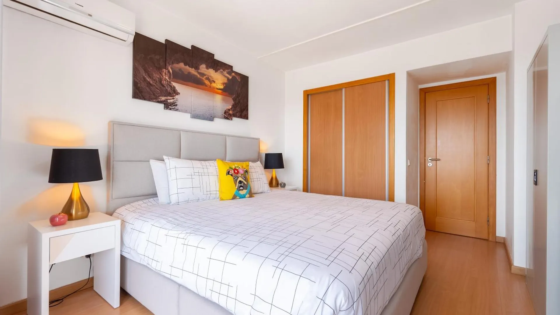 Apartmán Spectacular 2 Bed Apartment, Huge Terrace And Sea View Portimão