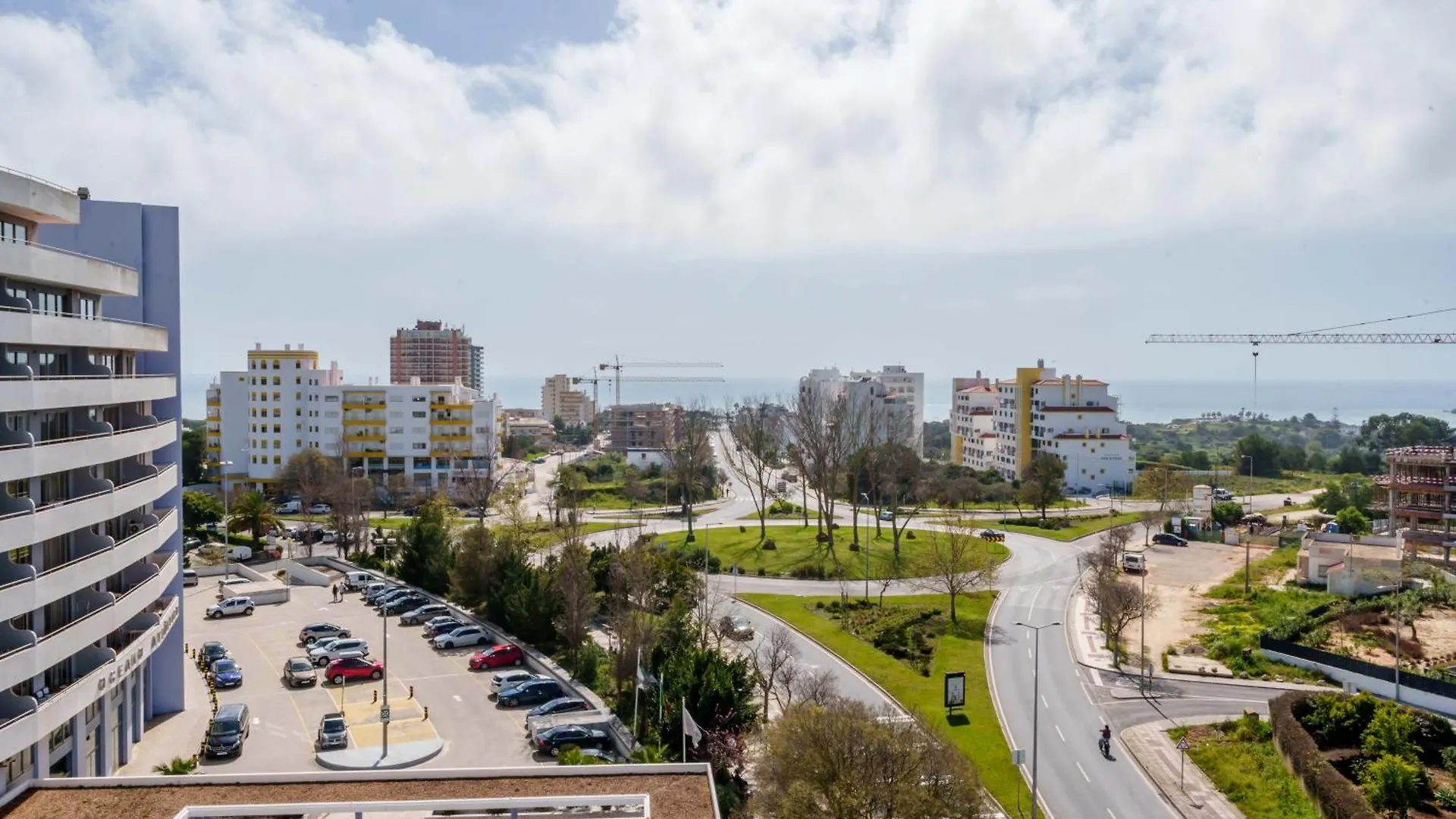 Spectacular 2 Bed Apartment, Huge Terrace And Sea View Portimao Portugal