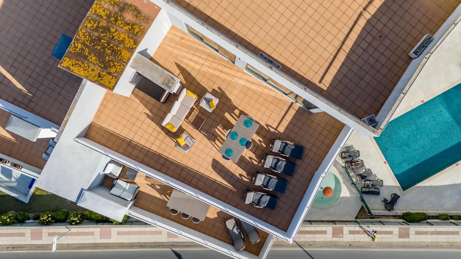 Spectacular 2 Bed Apartment, Huge Terrace And Sea View Portimao Portugal